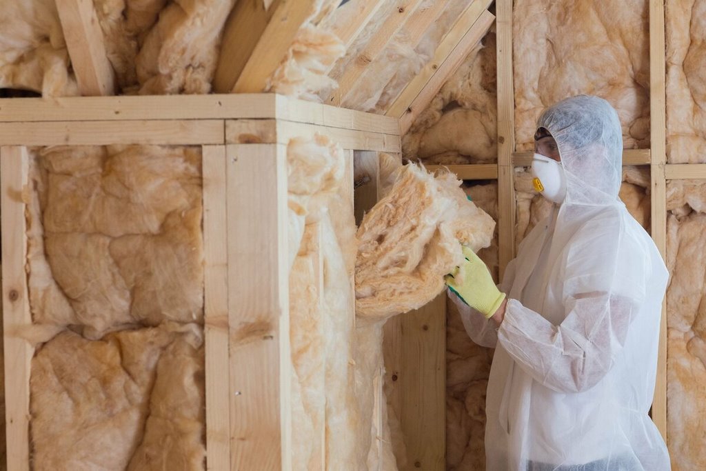Выбираем утеплитель для каркасного дома